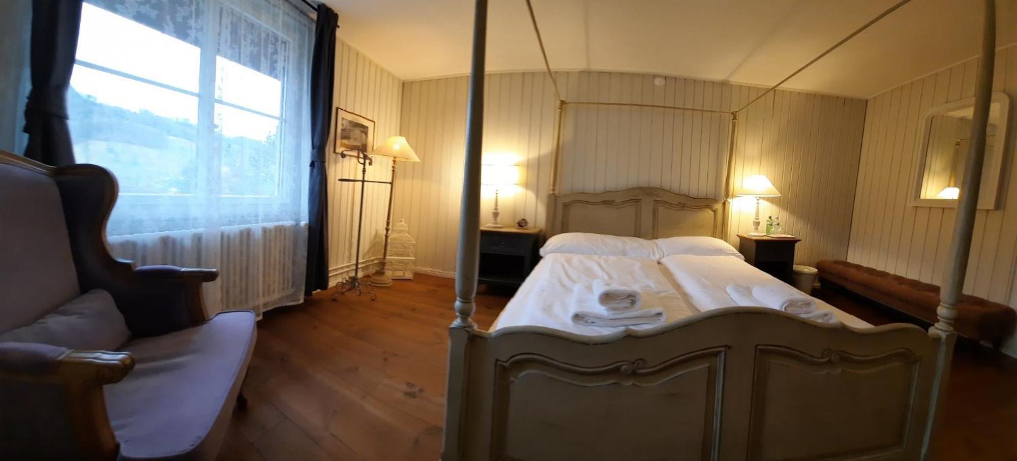 B&B Langenberg Langnau am Albis Buitenkant foto