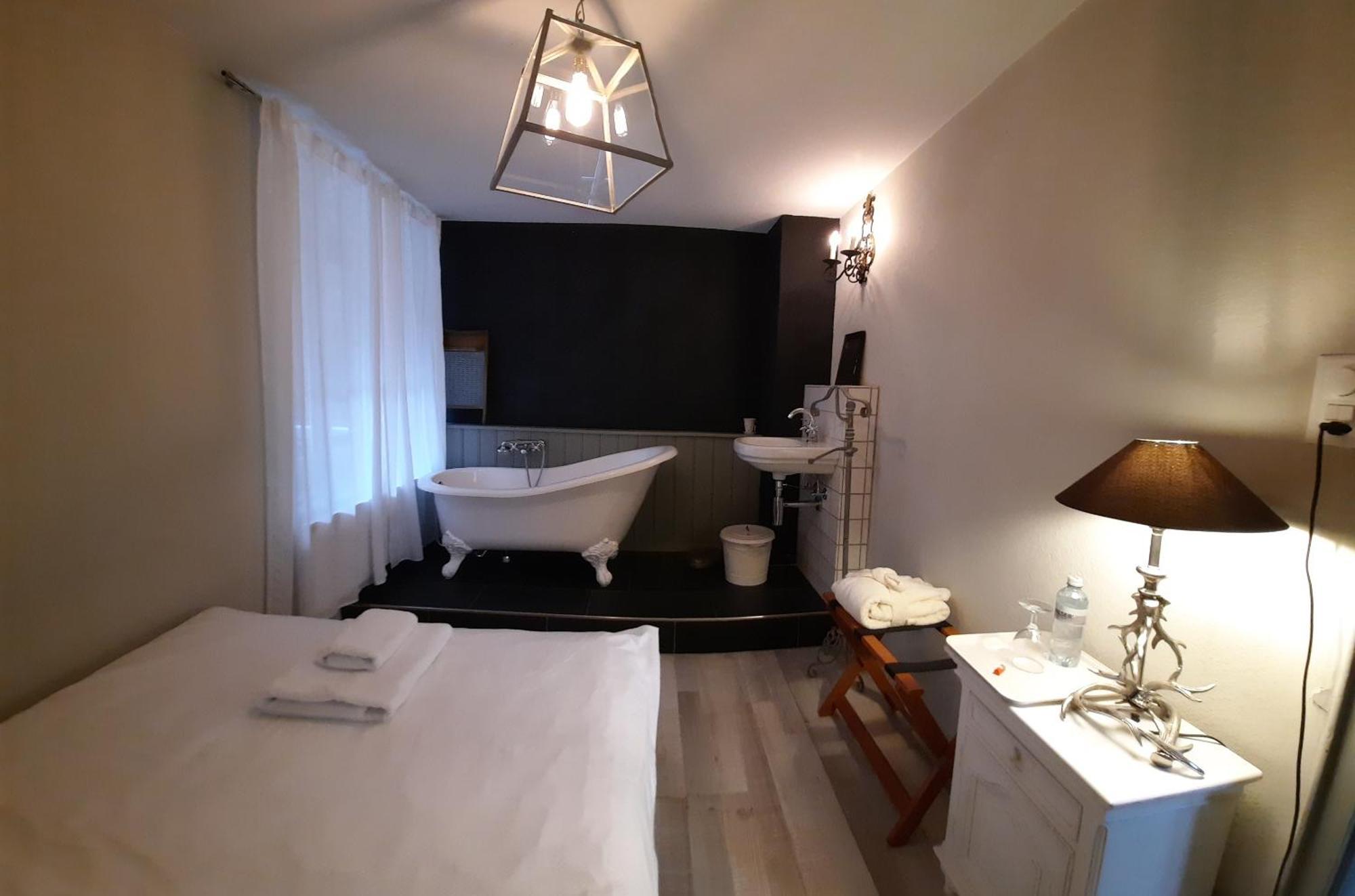 B&B Langenberg Langnau am Albis Buitenkant foto